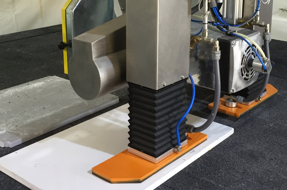 מכונה cnc איטלקית הנחשבת לטובה בעולם עם יכולת חיתוך, עיבוד וכרסום חוצה גבולות