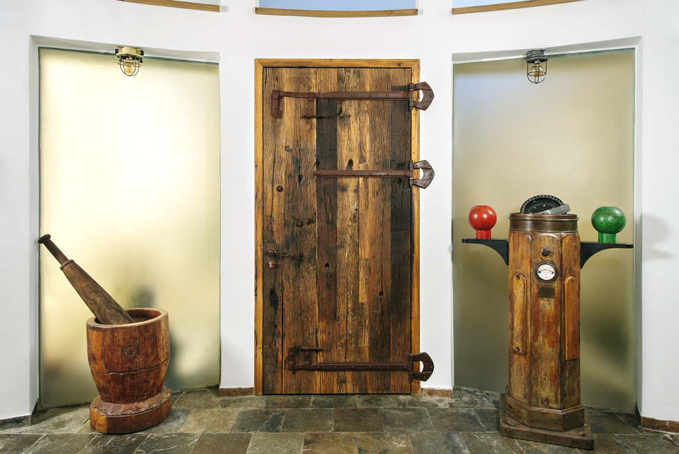 דלת כניסה לבית, צילום: מושי גיטליס